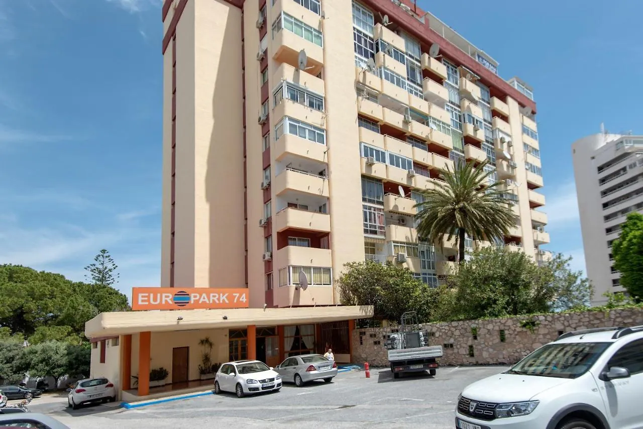 Fabulous Sunny Second Floor Apartment - Edificio Europark - Overlooking Gardens And Pools. Benalmadena