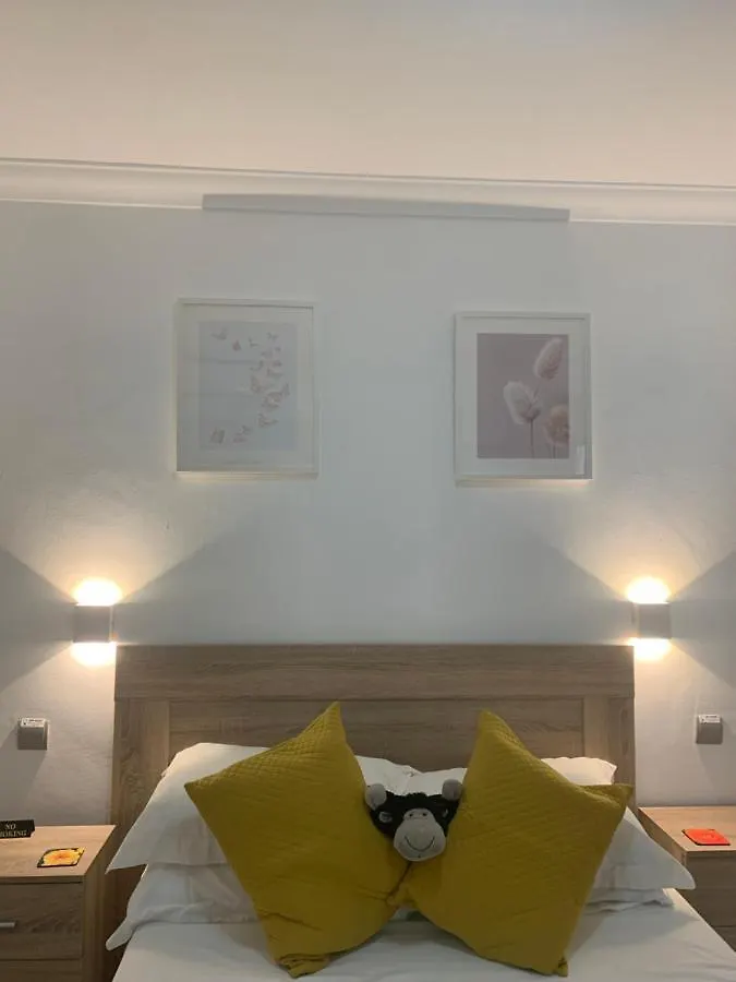Fabulous Sunny Second Floor Apartment - Edificio Europark - Overlooking Gardens And Pools. Benalmadena Spain