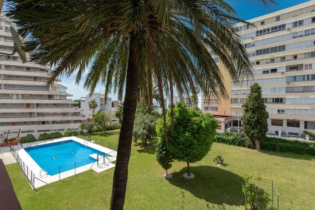 Fabulous Sunny Second Floor Apartment - Edificio Europark - Overlooking Gardens And Pools. Benalmádena