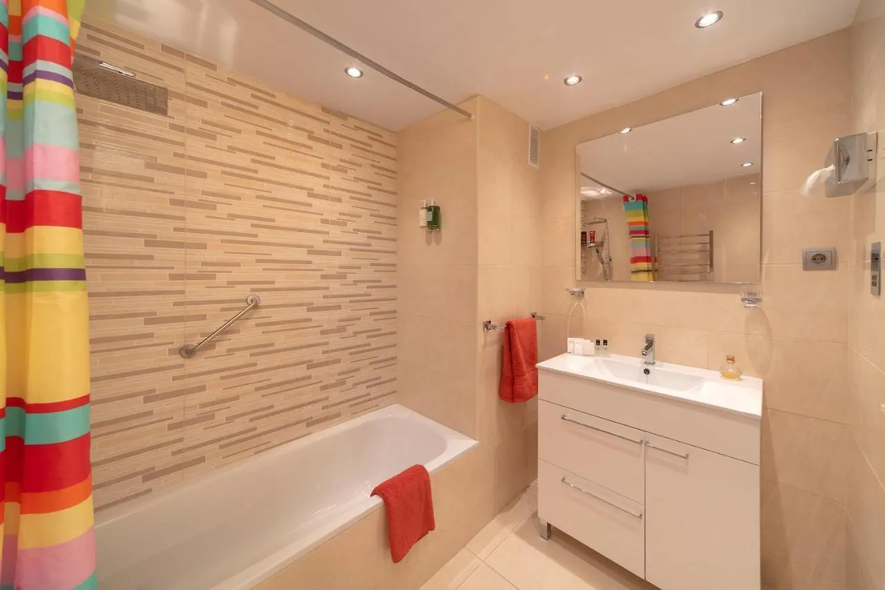 Fabulous Sunny Second Floor Apartment - Edificio Europark - Overlooking Gardens And Pools. Benalmadena 0*,  Spain