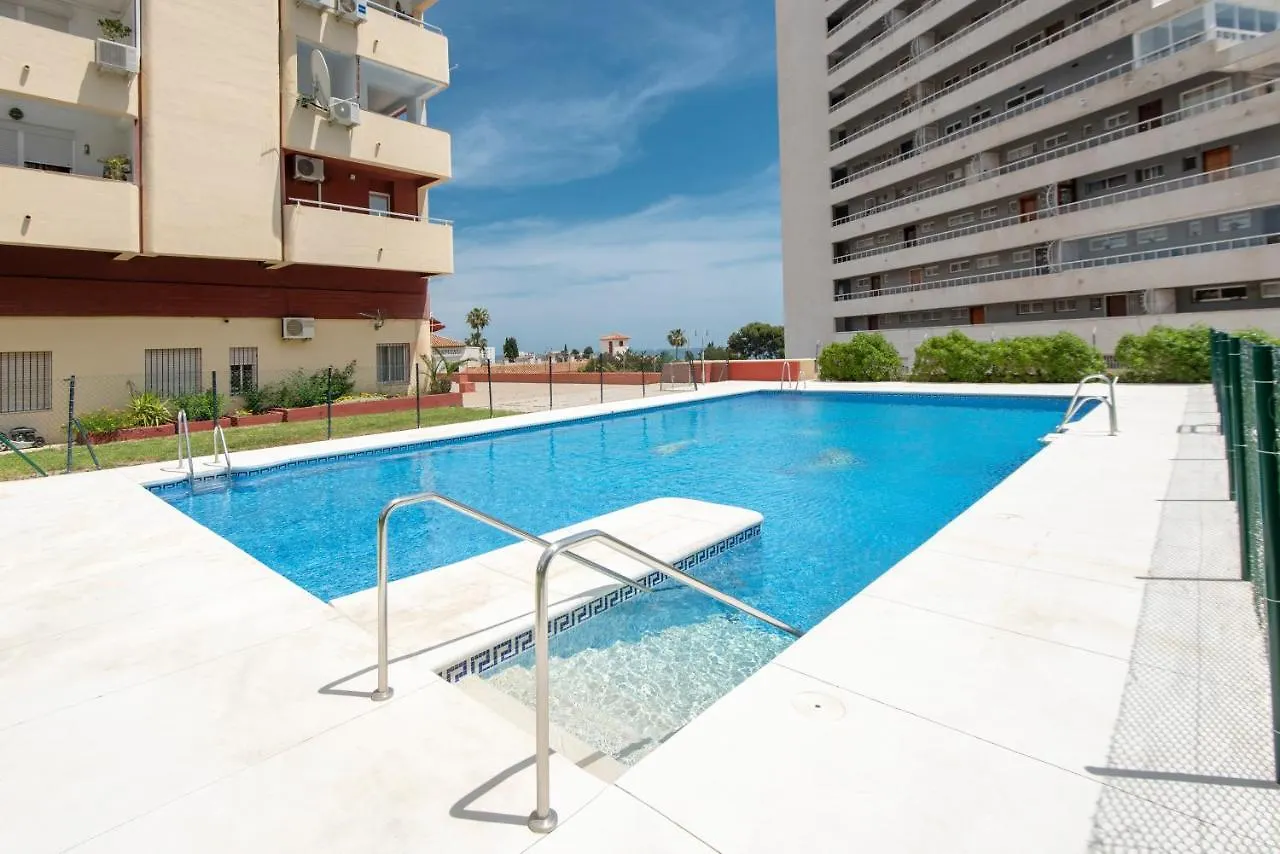 Fabulous Sunny Second Floor Apartment - Edificio Europark - Overlooking Gardens And Pools. Benalmádena