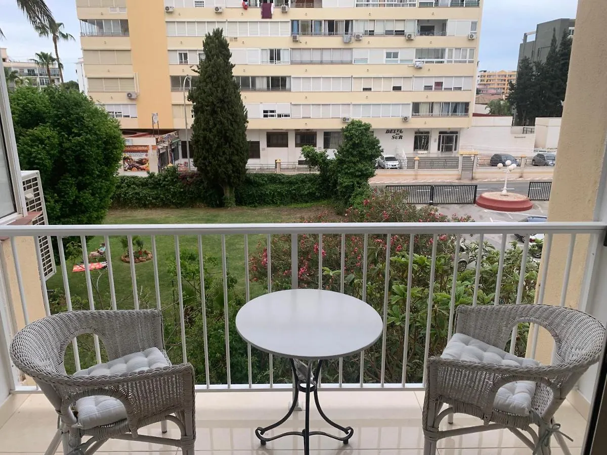 Fabulous Sunny Second Floor Apartment - Edificio Europark - Overlooking Gardens And Pools. Benalmádena